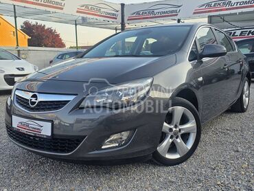 Opel Astra J 1.4/113.000 K.M