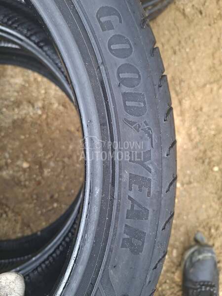 Goodyear 245/40 R19 Letnja