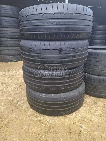 Dunlop 225/45 R19 Letnja