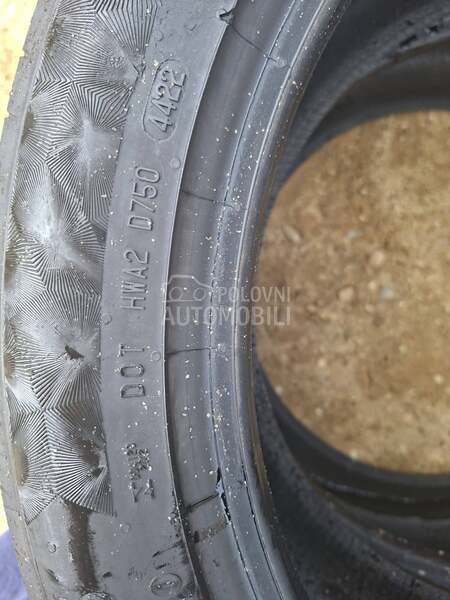 Continental 245/45 R19 Letnja