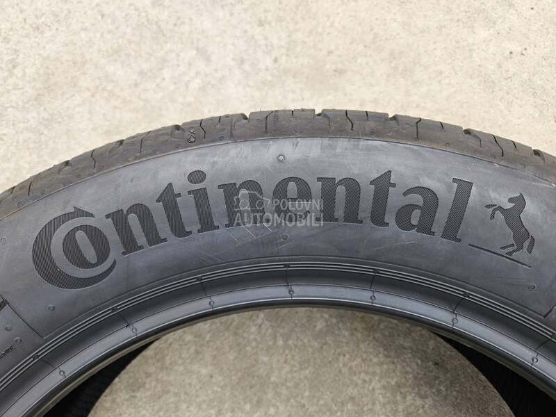 Continental 215/55 R17 Letnja
