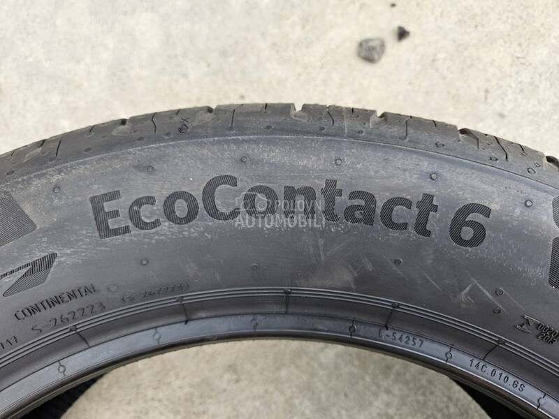 Continental 215/55 R17 Letnja
