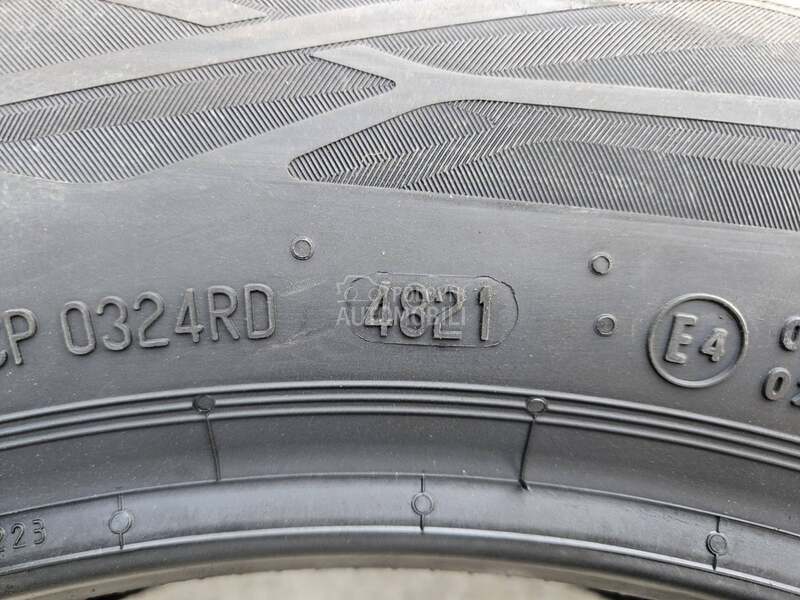 Continental 215/55 R17 Letnja