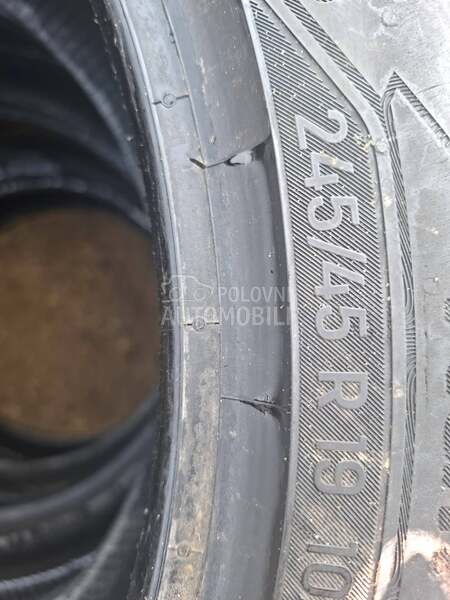 Uniroyal 245/45 R19 Letnja