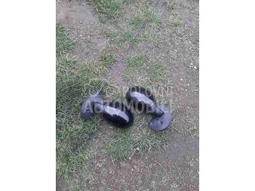 levi,desni retrovizor za Renault Twingo od 1999. do 2007. god.