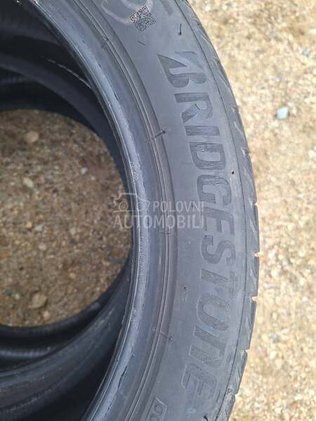 Bridgestone 255/40 R18 Letnja