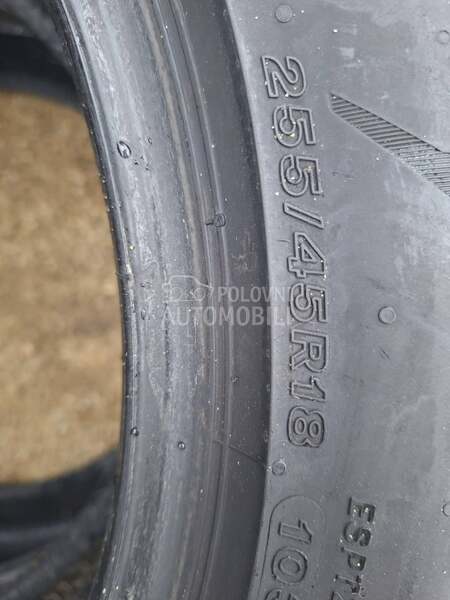 Bridgestone 255/45 R18 Letnja