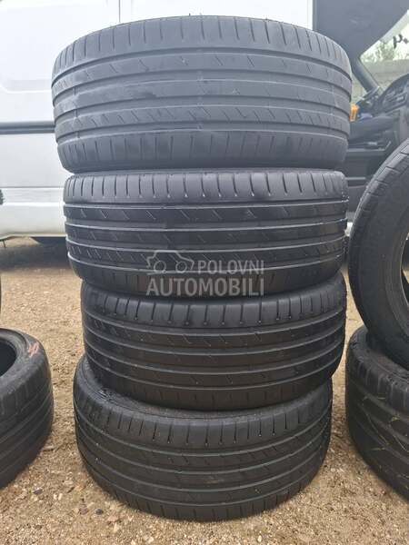 Kumho 225/45 R18 Letnja