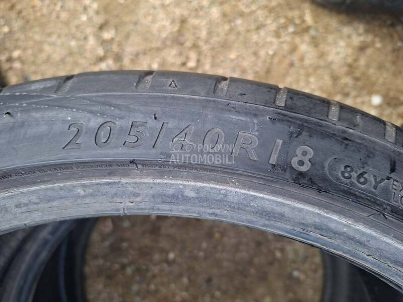 Dunlop 205/40 R18 Letnja