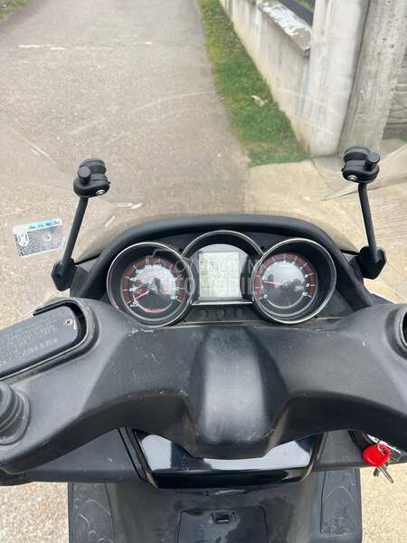 Kymco Downtown 300i