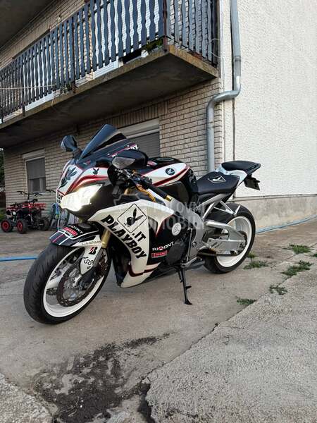 Honda cbr1000rr