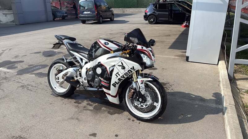 Honda cbr1000rr