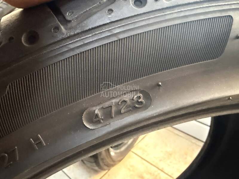 Hankook 235/40 R19 Letnja