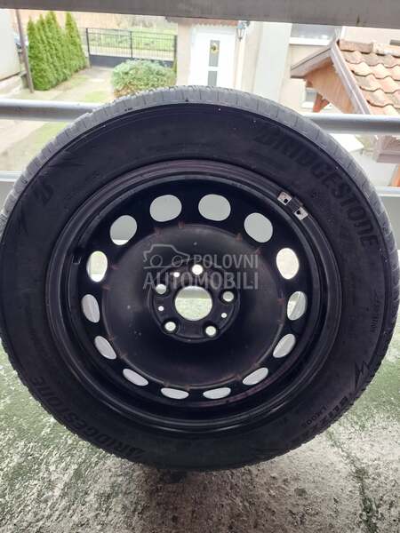 Bridgestone 205/55 R16 Zimska