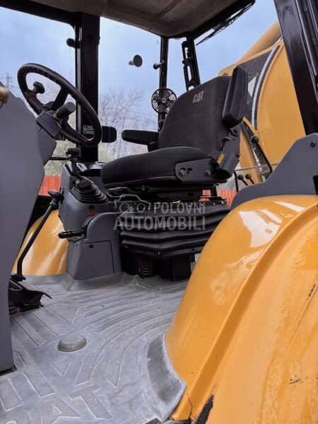 CAT 438C 4x4