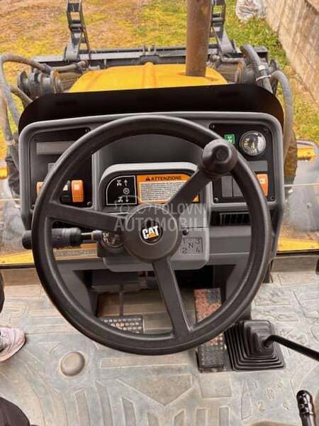 CAT 438C 4x4