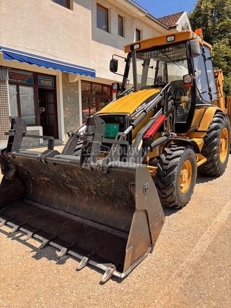 CAT 438C 4x4