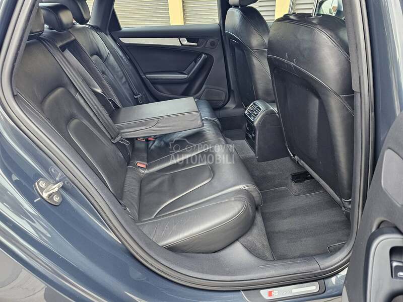 Audi A4 S LINE