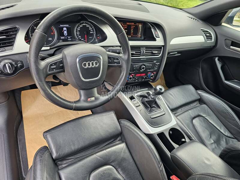 Audi A4 S LINE
