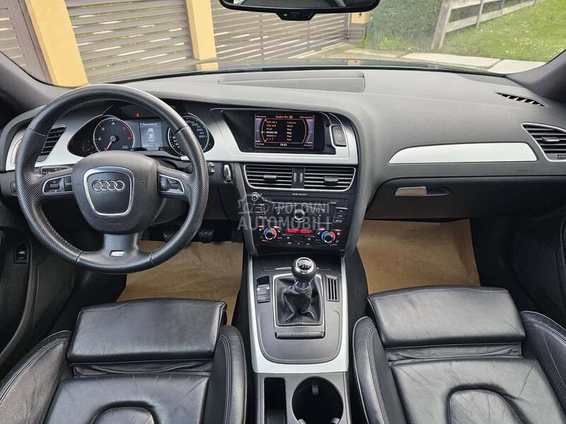 Audi A4 S LINE