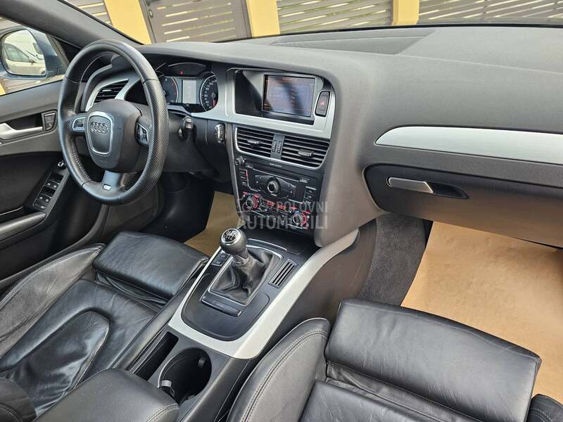 Audi A4 S LINE