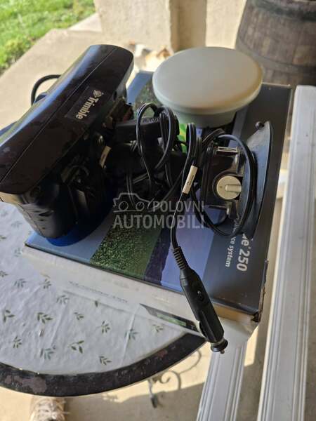 John Deere Trimble ez 250