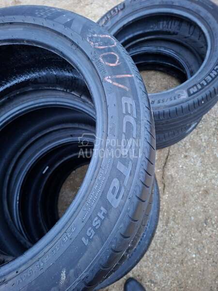 Kumho 235/45 R18 Letnja