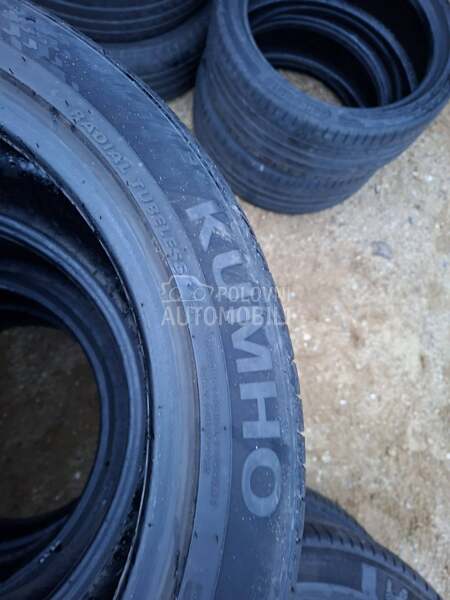 Kumho 235/45 R18 Letnja