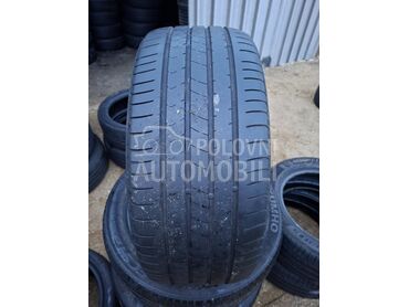 Kumho 235/45 R18 Letnja