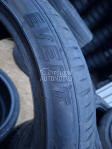 Esa Tecar 225/40 R18 Letnja