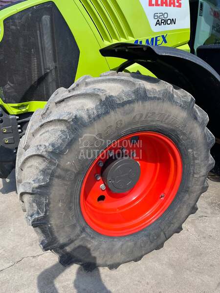 Claas Arion 620