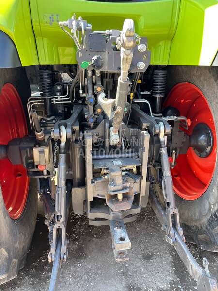Claas Arion 620
