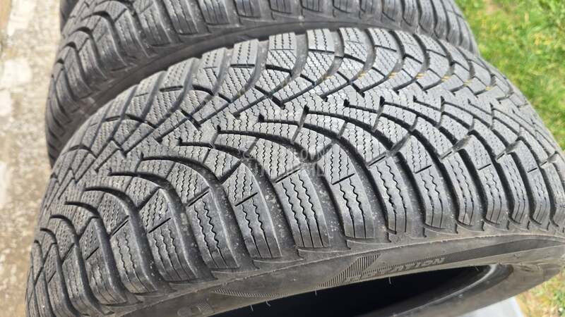 Goodyear 205/55 R16 Zimska