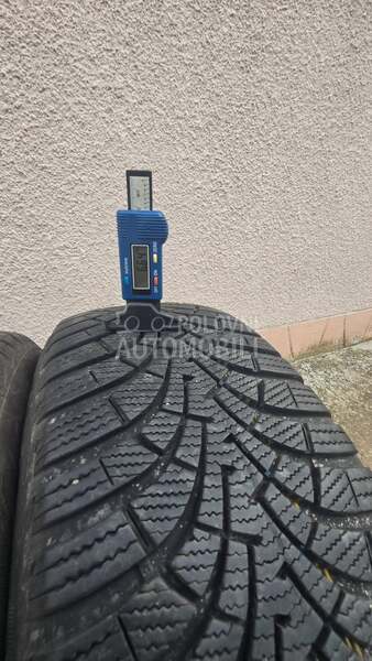 Goodyear 205/55 R16 Zimska