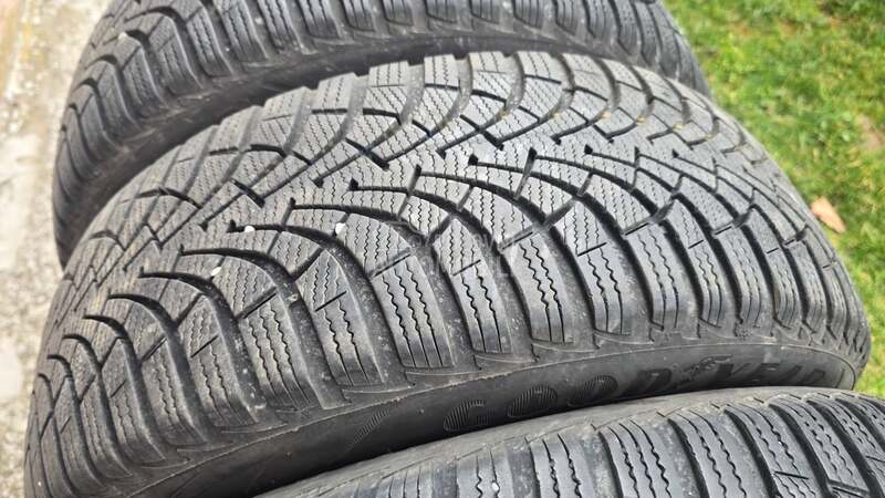 Goodyear 205/55 R16 Zimska
