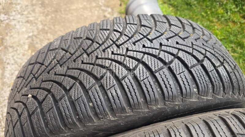 Goodyear 205/55 R16 Zimska
