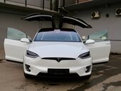 Tesla Model X 75dual
