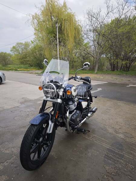 Royal Enfield Super Meteor 650