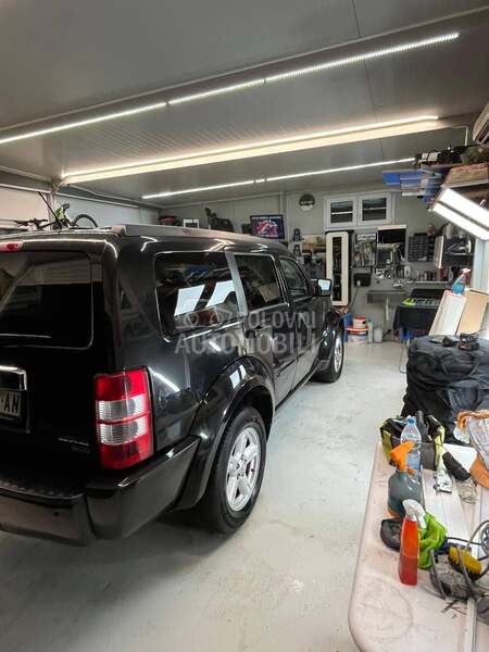 Dodge Nitro 