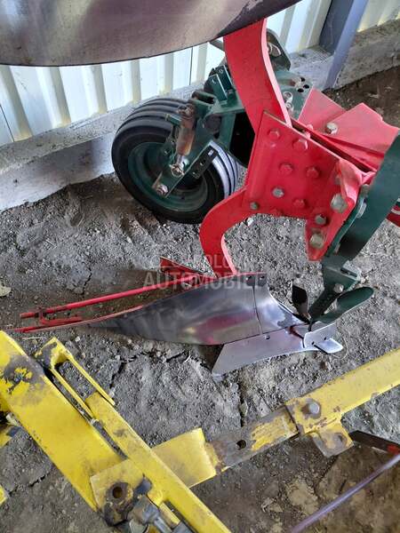 Vogel Noot XMS 1050 c plus 4 brazde