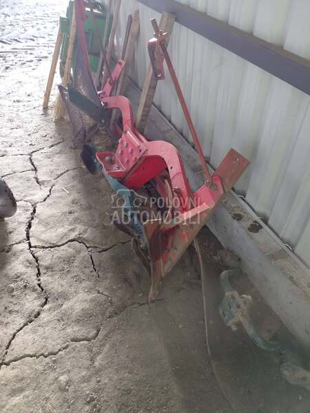 Vogel Noot XMS 1050 c plus 4 brazde