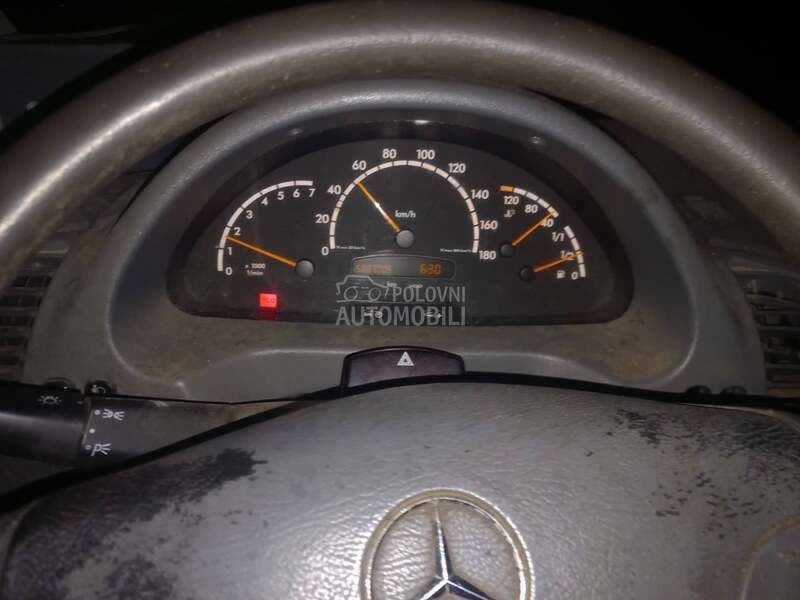 Mercedes Benz Sprinter