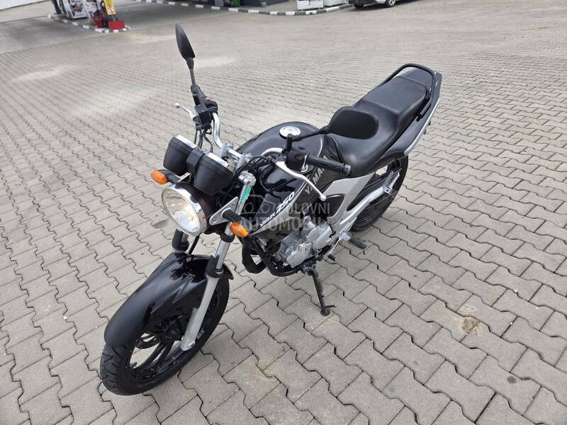 Yamaha ybr 250