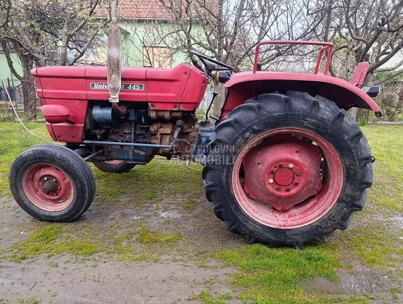 Universal 445