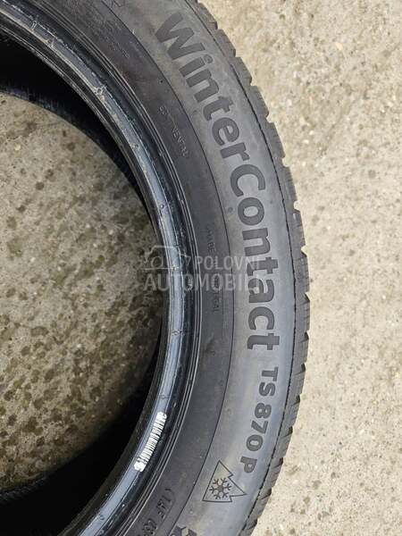 Continental 215/55 R17 Zimska