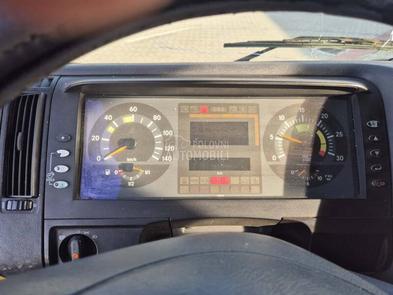 Mercedes Benz Atego 818