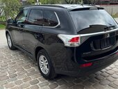 Mitsubishi Outlander 4wd  7-Sedista