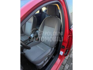 enterijer za Ford Focus od 2004. do 2011. god.