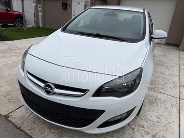 Opel Astra J 1.4. 16V ENJOY