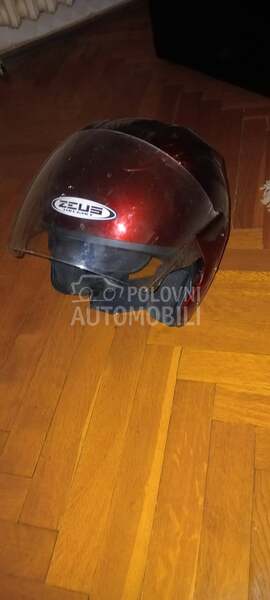 Prodajem kacigu
